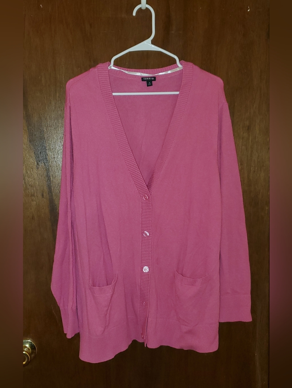 Torrid Plus Sz 3 Pink V‑Neck Button Front Cardigan